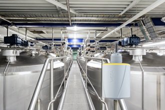 Der Radarsensor VEGAPULS C 23 misst in Echtzeit zuverlässig.