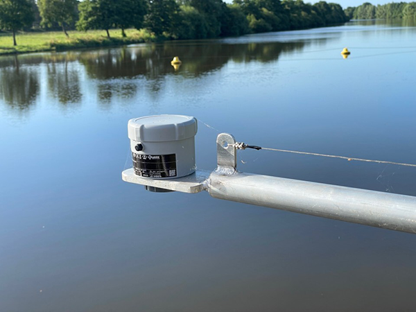 Autonomer Radarsensor zur kontinuierlichen Wasserstandmessung - VEGA