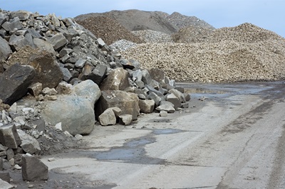 Rocks mining