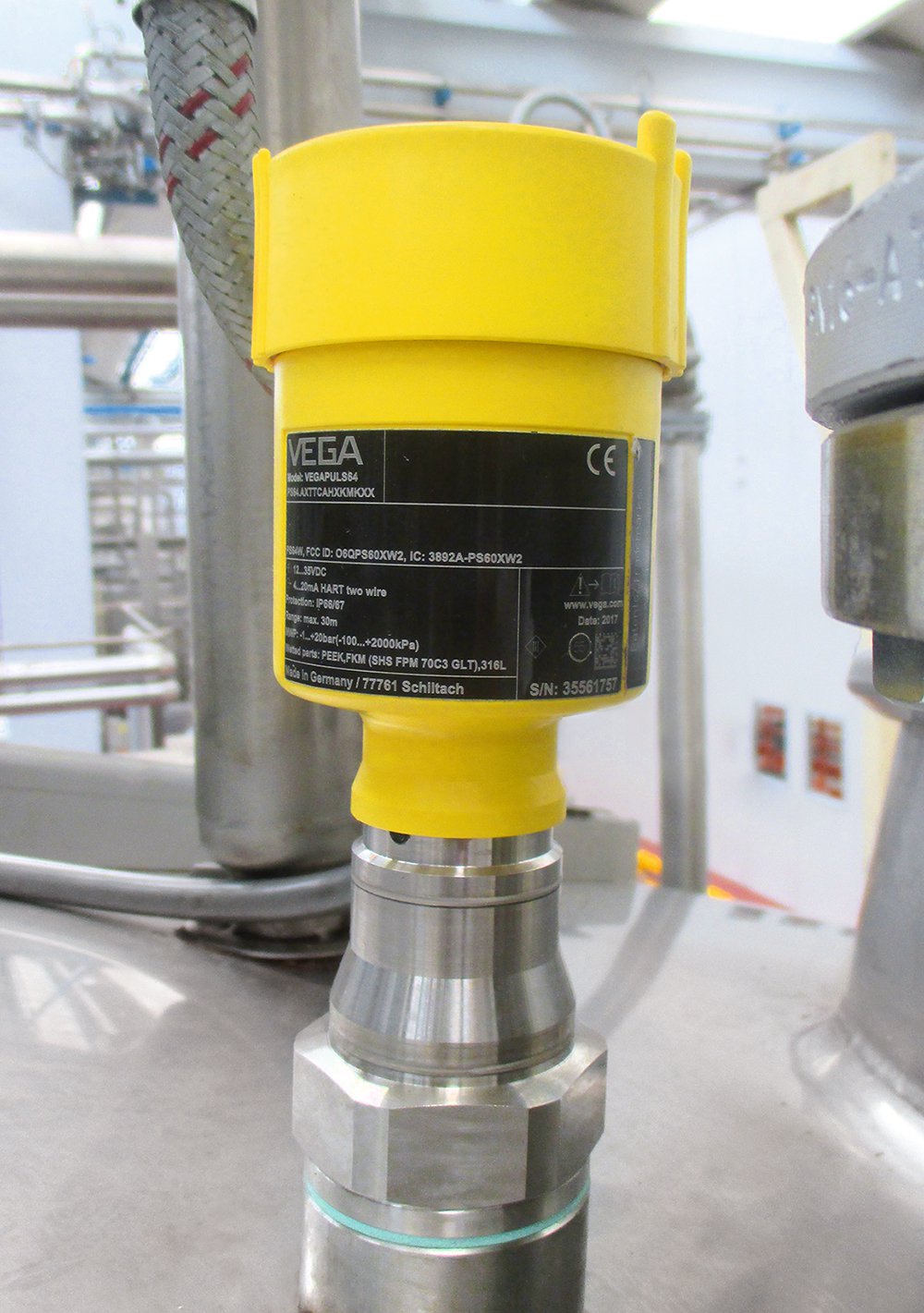 VEGAPULS 64 monitors the level in chocolate cream tanks | Blog