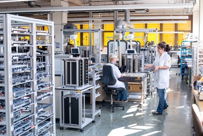 Electronics manufacturing in Schiltach is responsible for the intelligent inner 'brains' of all VEGA products.