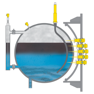 level and pressure measurement in an oil separator
