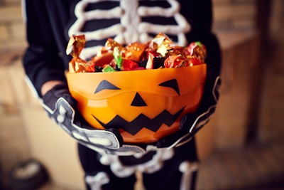 Trick-or-treat bowl